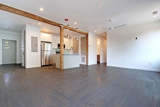 2000 Reynolds Avenue 204, North Charleston, SC 29405