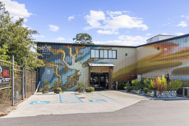 2000 Reynolds Avenue 204, North Charleston, SC 29405