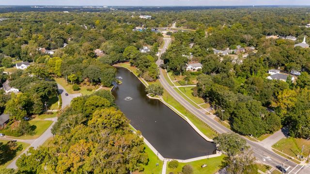 2000 Reynolds Avenue 204, North Charleston, SC 29405