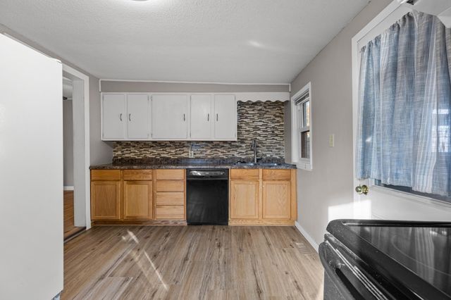 1307 S 8th Street, Brainerd, MN 56401