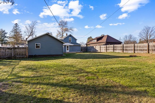 1307 S 8th Street, Brainerd, MN 56401