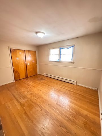 1551 N 43rd Avenue, Stone Park, IL 60165