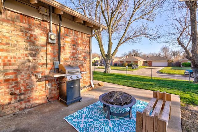 2801 N McMillan Avenue, Bethany, OK 73008