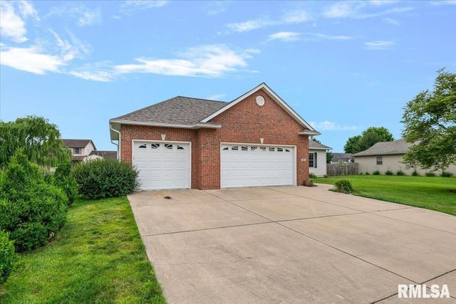 517 HEATHROW Lane, Rochester, IL 62563