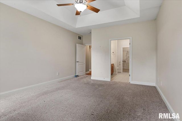 517 HEATHROW Lane, Rochester, IL 62563