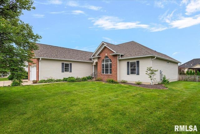 517 HEATHROW Lane, Rochester, IL 62563