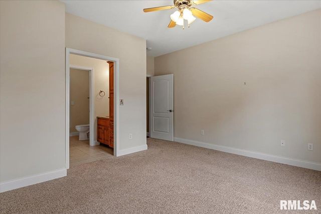 517 HEATHROW Lane, Rochester, IL 62563