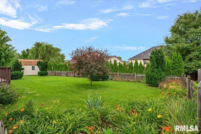 517 HEATHROW Lane, Rochester, IL 62563