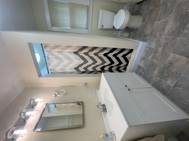 1008 Hampton AVE, Bedford, VA 24523