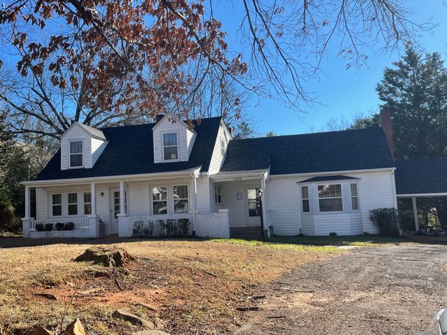 1008 Hampton AVE, Bedford, VA 24523