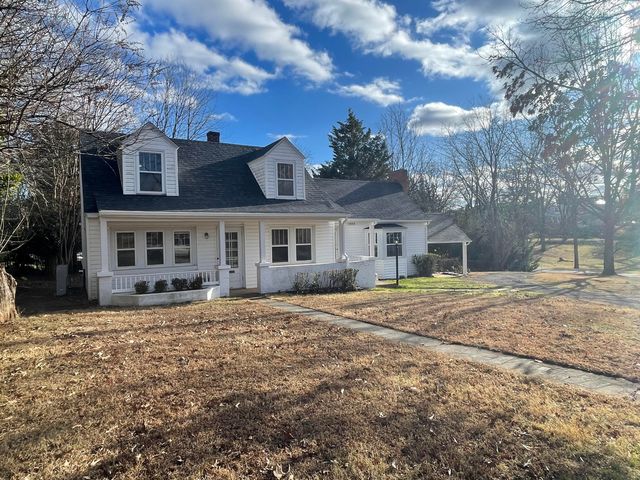 1008 Hampton AVE, Bedford, VA 24523