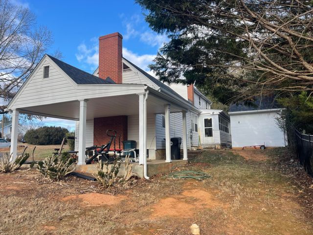 1008 Hampton AVE, Bedford, VA 24523