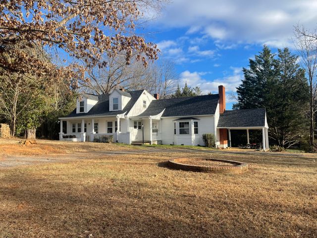 1008 Hampton AVE, Bedford, VA 24523