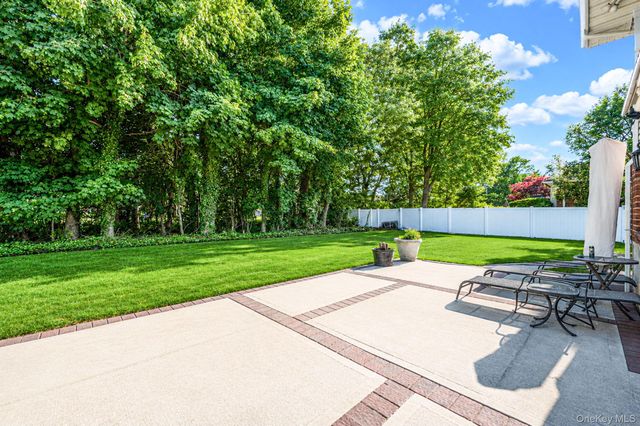 11 Lourae Drive, Massapequa Park, NY 11762