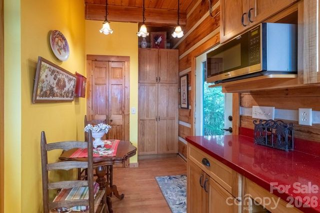 1783 W Cliff Road, Cullowhee, NC 28723