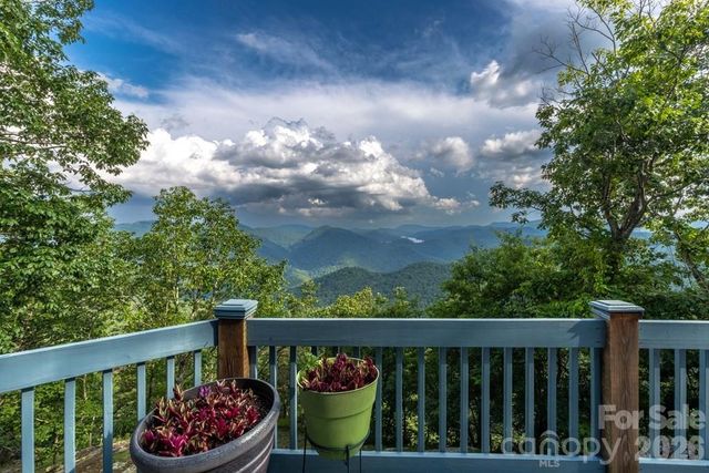 1783 W Cliff Road, Cullowhee, NC 28723