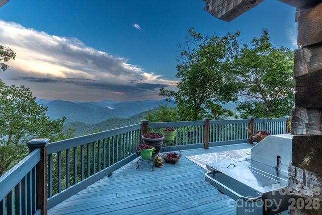 1783 W Cliff Road, Cullowhee, NC 28723