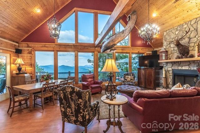 1783 W Cliff Road, Cullowhee, NC 28723