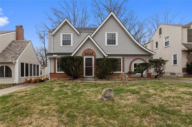 7339 Holmes Road, Kansas City, MO 64111