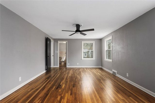 7339 Holmes Road, Kansas City, MO 64111