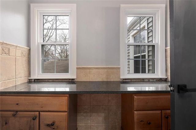 7339 Holmes Road, Kansas City, MO 64111