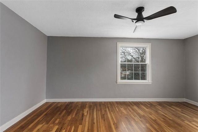 7339 Holmes Road, Kansas City, MO 64111