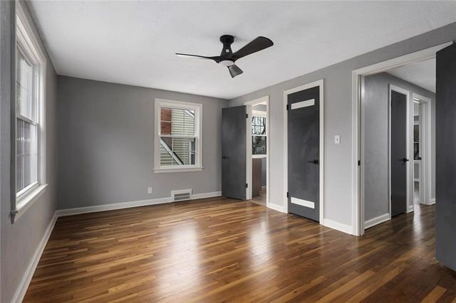 7339 Holmes Road, Kansas City, MO 64111