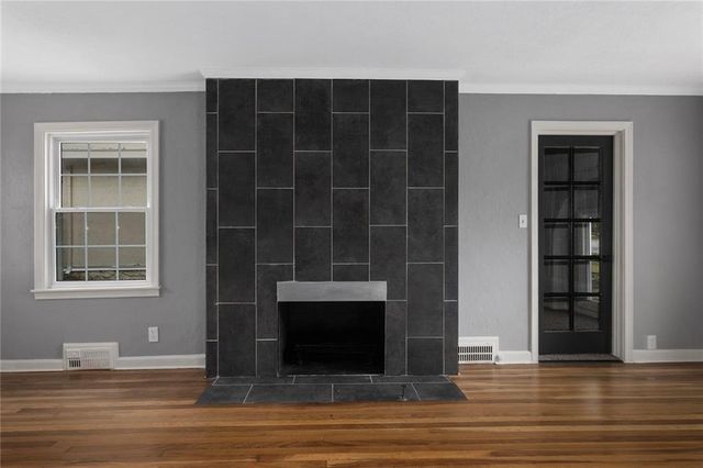 7339 Holmes Road, Kansas City, MO 64111