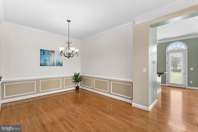 18357 EAGLE POINT SQ, Leesburg, VA 20176