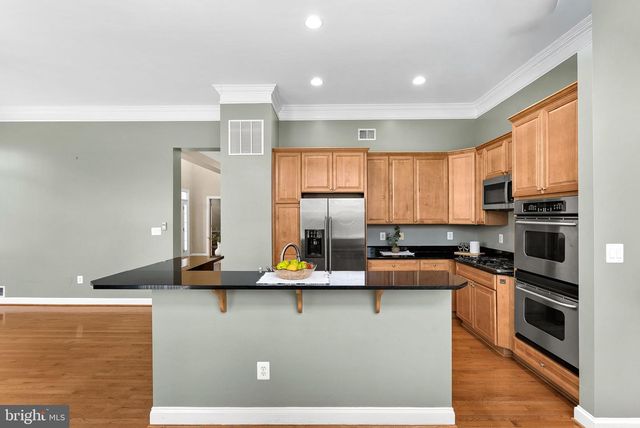 18357 EAGLE POINT SQ, Leesburg, VA 20176