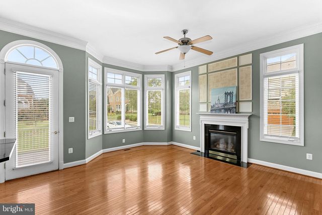 18357 EAGLE POINT SQ, Leesburg, VA 20176