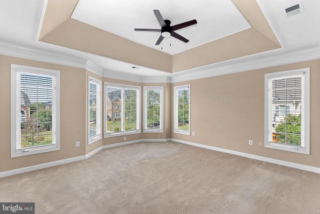 18357 EAGLE POINT SQ, Leesburg, VA 20176