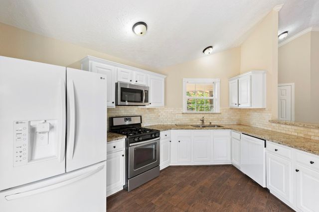 21435 Deerhaven Drive, Spring, TX 77388