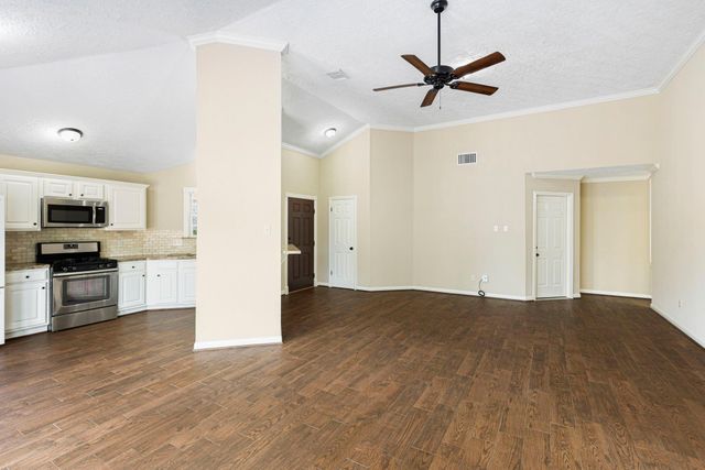 21435 Deerhaven Drive, Spring, TX 77388