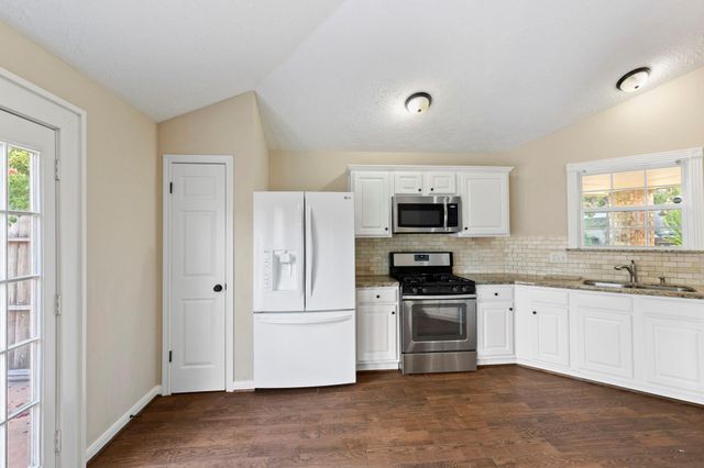 21435 Deerhaven Drive, Spring, TX 77388