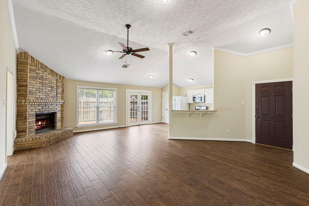 21435 Deerhaven Drive, Spring, TX 77388