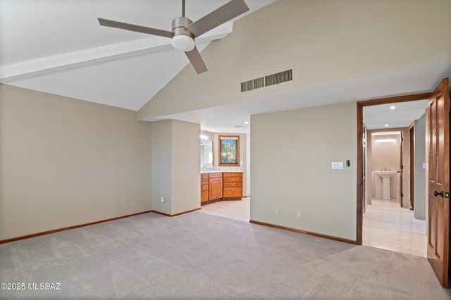 7041 N Skyway Drive, Tucson, AZ 85718