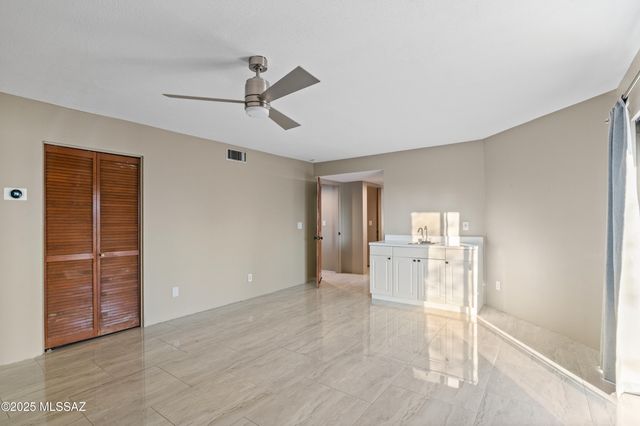 7041 N Skyway Drive, Tucson, AZ 85718