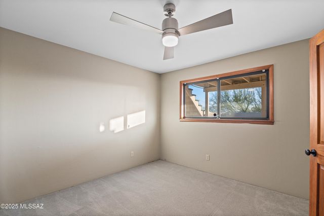 7041 N Skyway Drive, Tucson, AZ 85718