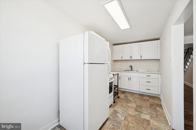 225 N BISHOP, Clifton Heights, PA 19018