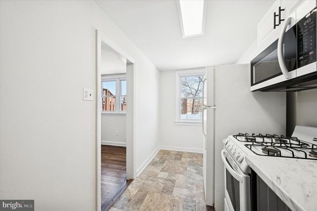 225 N BISHOP, Clifton Heights, PA 19018