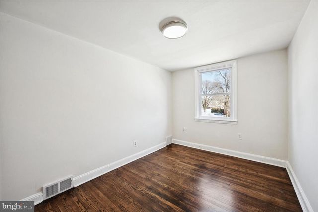 225 N BISHOP, Clifton Heights, PA 19018