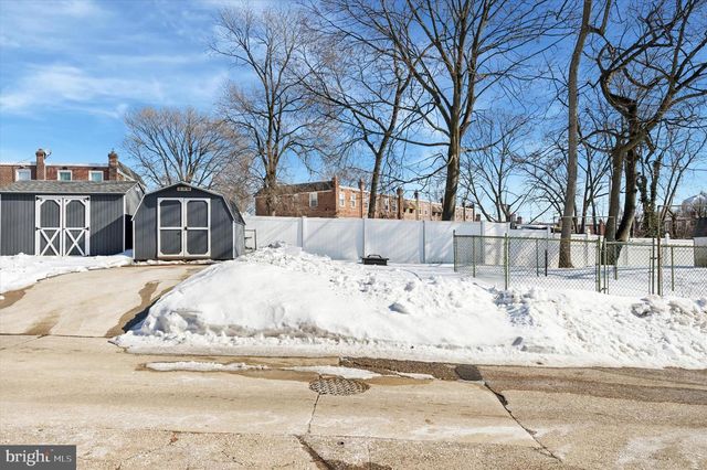 225 N BISHOP, Clifton Heights, PA 19018