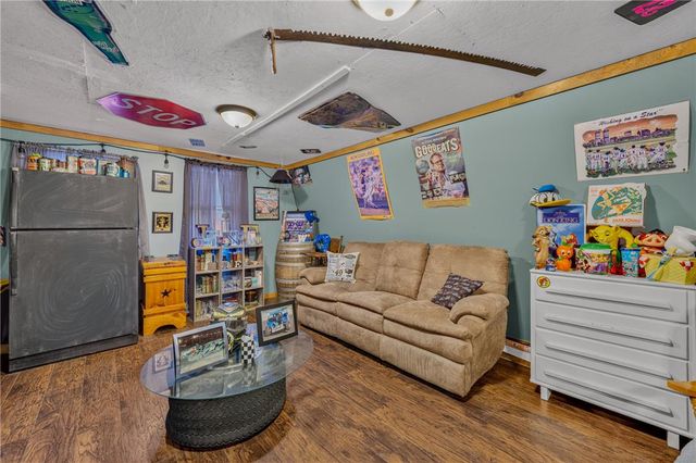 615 Washington Boulevard, Washington Twp, PA 18013