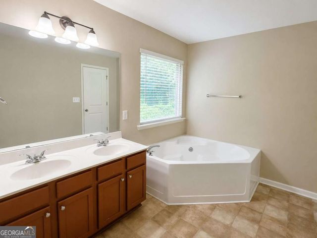 2170 Stonebrook Drive, Austell, GA 30106