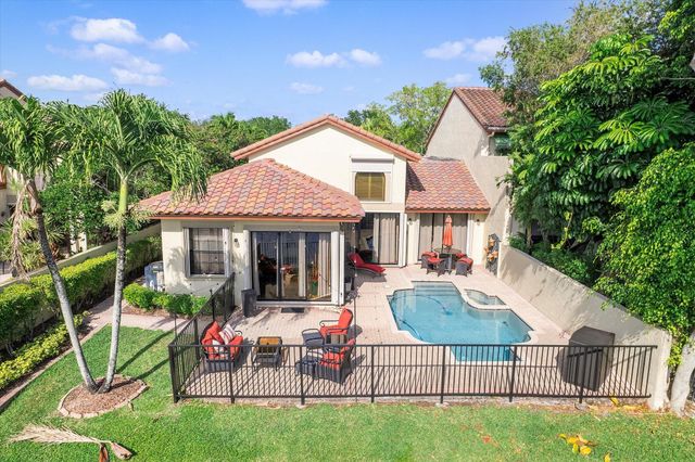 1820 Monte Carlo Way 17, Coral Springs, FL 33071