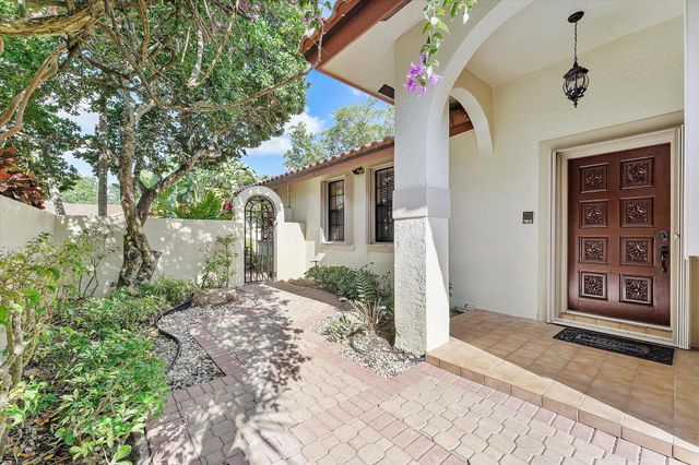 1820 Monte Carlo Way 17, Coral Springs, FL 33071