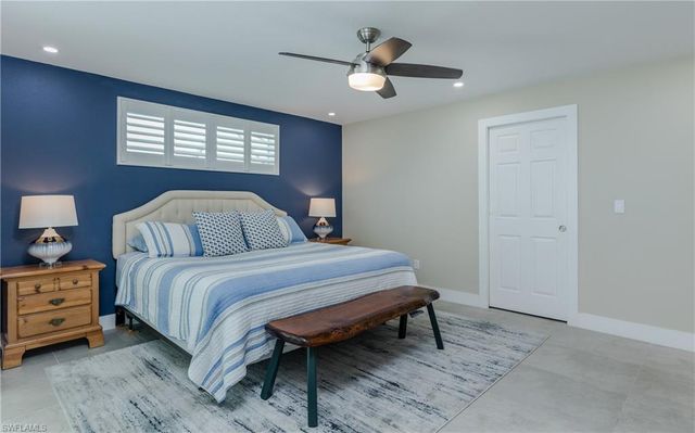 2207 Surfside BLVD, Cape Coral, FL 33991