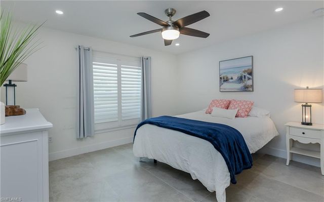 2207 Surfside BLVD, Cape Coral, FL 33991