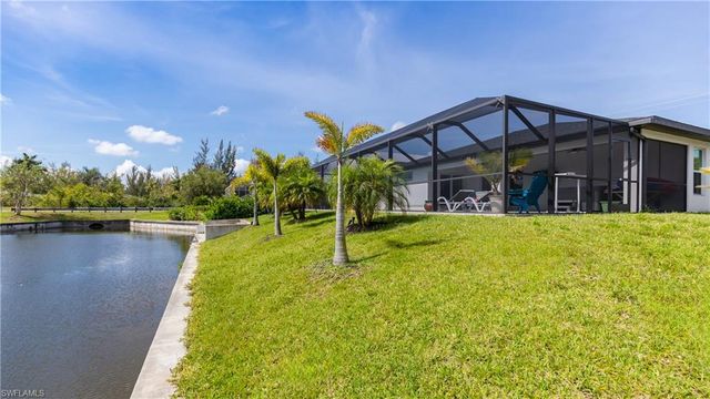 2207 Surfside BLVD, Cape Coral, FL 33991